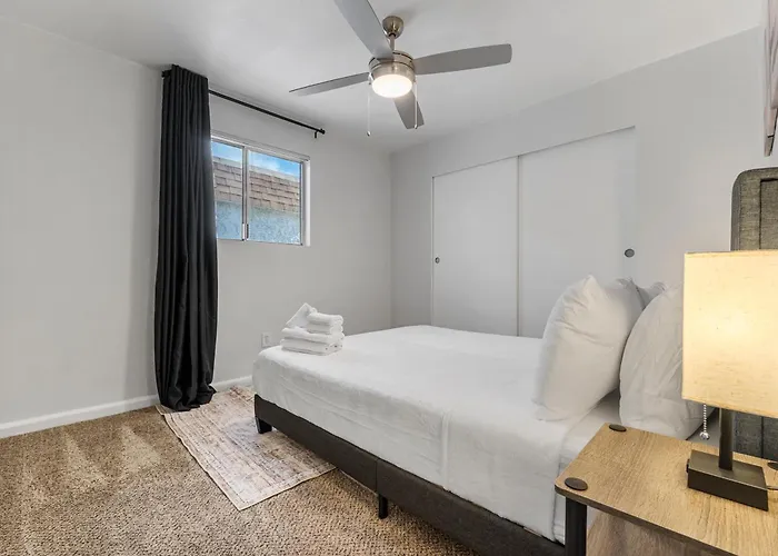 Apartment Spacious 2br Comfort Retreat At Vineyard In