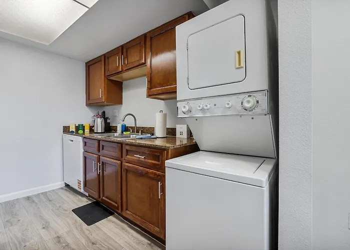 Spacious 2br Comfort Retreat At Vineyard In Apartment